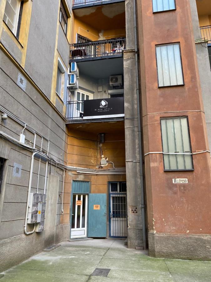 Black Stilt Apartments B1 Дебрецен Екстериор снимка